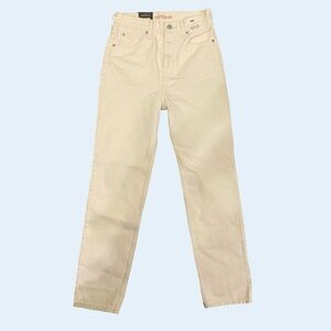 Levi's Women's Straight Leg Jeans - Cream